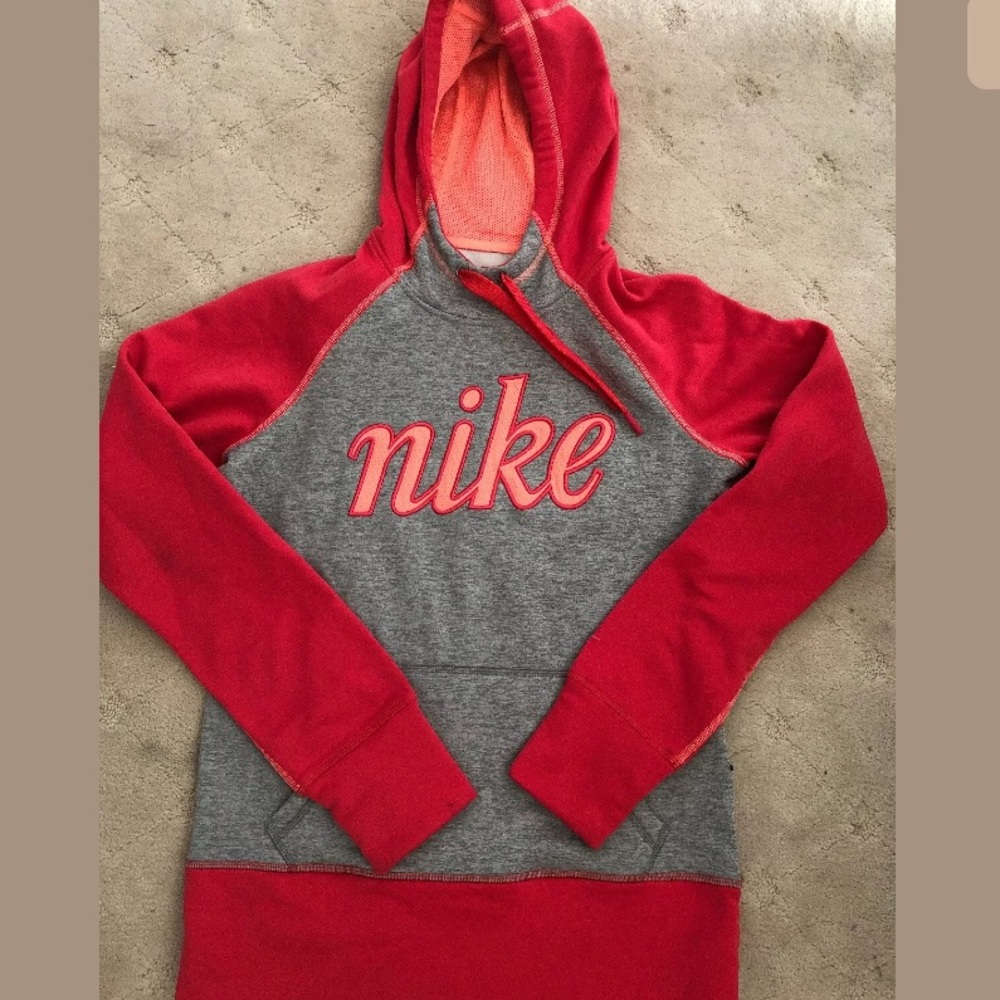 New without tags: Nike Therma-fit hoodie